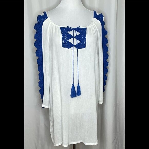 Solitare Swim Cover-up Crocheted Trim Medium - Picture 1 of 6